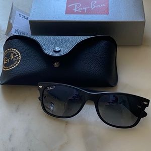 Brand new polarized Ray Bans in case and box